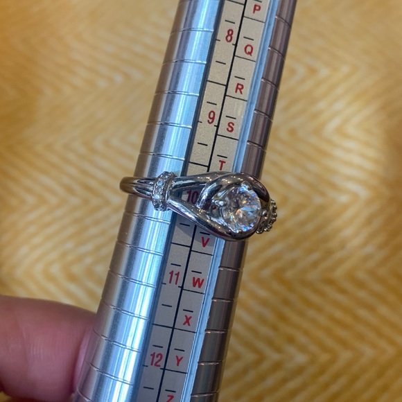 Beautiful Statement Silvertone NVC Ring With Clear Glass Stone Size 10 - Picture 3 of 10